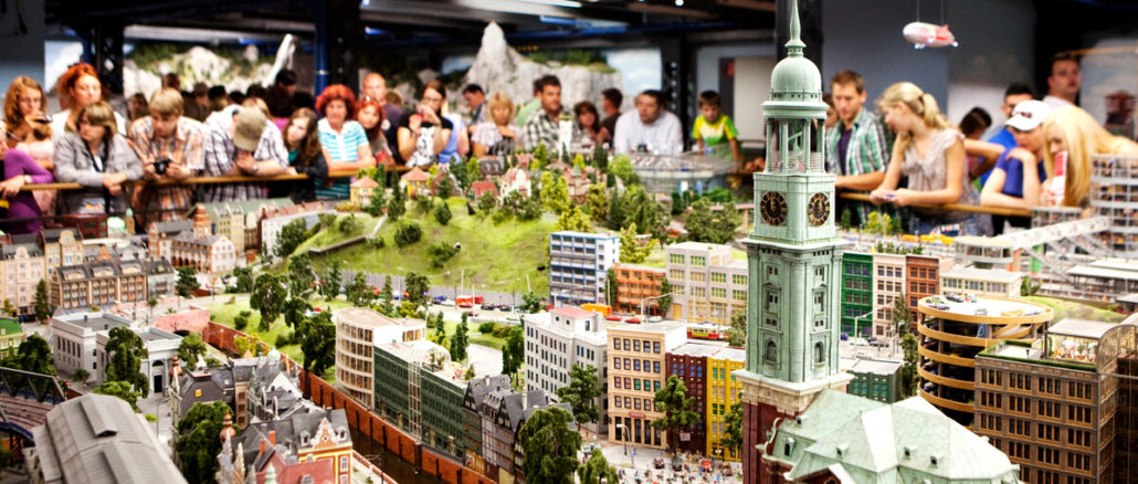 S-Besucher des MiniatuWunderlandes-© Mediaserver Hamburg _ Jörg Modrow