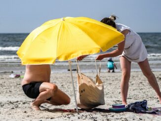 An Schleswig-Holsteins Stränden ist noch Platz für Urlauber. (Archivbild)