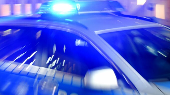 Polizei Symbolbild Wegen des Verdachts auf Waffenhandel wurden in Kiel und Schwentinental eine Wohnung sowie Geschäftsräume durchsucht. (Symbolbild)
