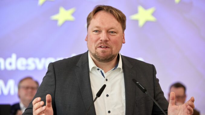 Landesparteitag FDP Schleswig-Holstein Das Abschneiden der FDP in Thüringen und Sachsen ist laut Kumbartzky erschreckend. (Archivbild)