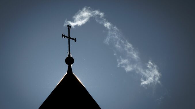 Sexualisierte Gewalt: Bistum Osnabrück reagiert auf Studie Das Bistum Osnabrück will Räume für Gespräche schaffen, um sexualisierte Gewalt in der Kirche zu verhindern. (Symbolfoto)