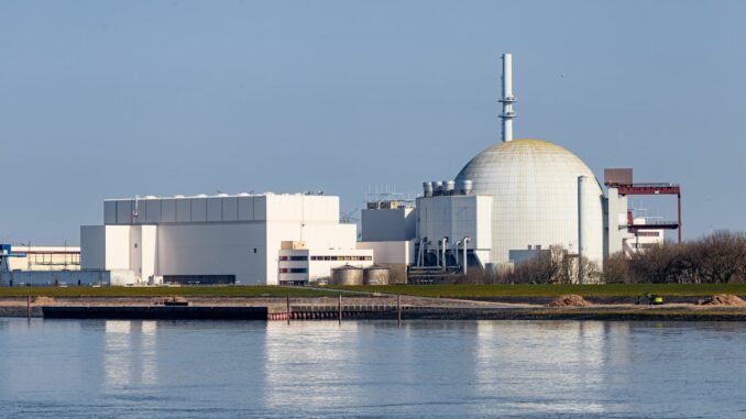 Atomkraftwerk Brokdorf Die erste Genehmigung zum Rückbau ist da.