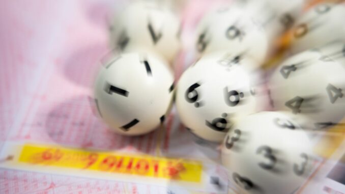 Lotto Ein Lottospieler hat rund 2,48 Millionen Euro gewonnen - aber den Gewinn noch nicht abgeholt. (Symbolbild)