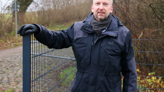 Fünf Jahre Wildschweinzaun an dänischer Grenze Für Bürgermeister Martin Ellermann ist der Zaun entlang der Grenze wie eine «Narbe am Körper».