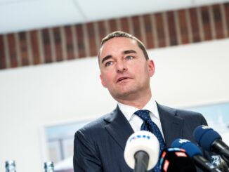 Lars Windhorst will die Werften FSG und Nobiskrug weiter erhalten. (Archivbild)
