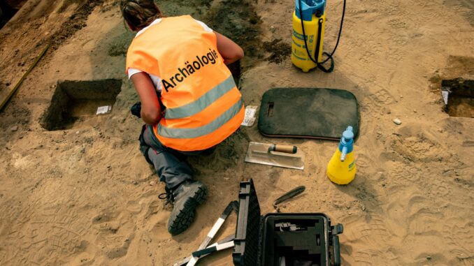 Archäologische Hauptuntersuchung auf dem Northvolt-Gelände Hinter den Archäologen in Schleswig-Holstein liegt ein arbeitsreiches Jahr. (Archivbild)