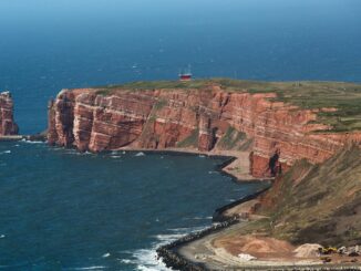 Helgoland zog im vergangenen Jahr knapp 302.000 Tages- und Übernachtungsgäste an (Archivbild).