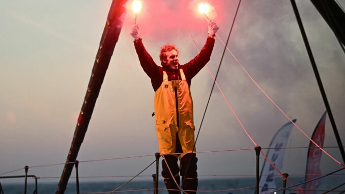 Vendee Globe Weltumsegelung Am Ziel: Vendée-Globe-Sieger Charlie Dalin