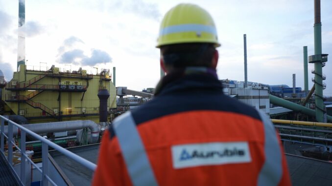 Symbolischer Start der Industriewärmelieferung in Hamburg Laut Aurubis entsteht die Abwärme bei einem CO2-freien Prozess - und ist damit dem Unternehmen zufolge «klimaneutral».