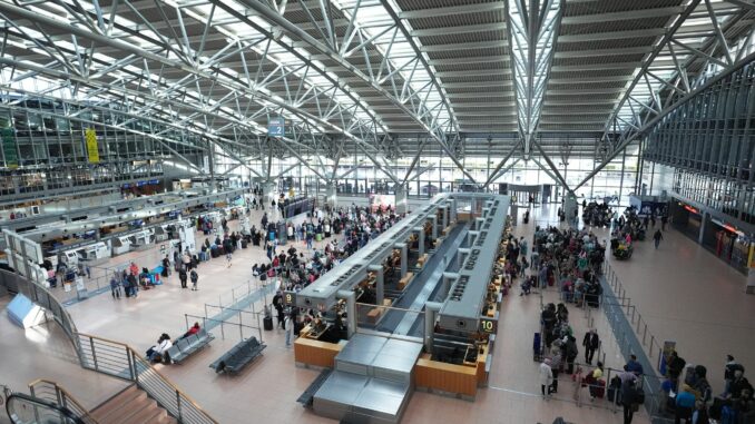 Hamburg Airport 2024 nutzten deutlich mehr Reisende den Hamburger Flughafen als noch im Vorjahr.