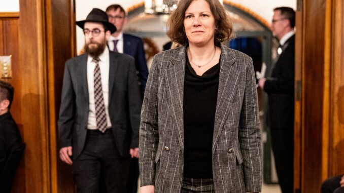 Gedenkfeier für die Opfer des Nationalsozialismus Landtagspräsidentin Kristina Herbst mahnte, «nie wieder darf so etwas geschehen».