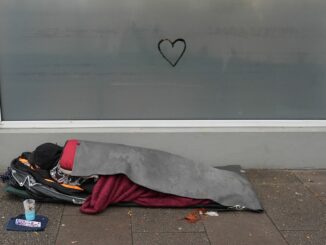 Nach einem Bericht der Bundesregierung leben in Hamburg rund 3.800 Menschen auf der Straße. (Archivbild)