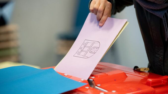 Landeswahlausschuss entscheidet über Landeslisten Betroffen sind zwei Wahlkreise. (Symbolbild)