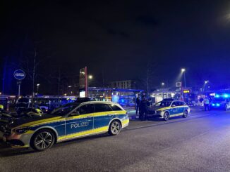 In Hamburg-Neugraben ist laut Polizei auf einen Zivilfahnder geschossen worden.