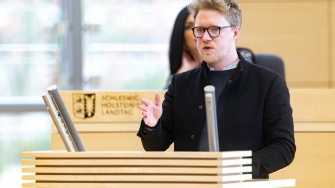 Petersdotter Robert Habeck ist laut Lasse Petersdotter ein «massiver Zugewinn für den Parlamentarismus». (Archivbild)