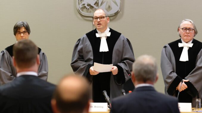 Landesverfassungsgericht verhandelt über Haushaltsklagen SPD und FDP haben vor dem Landesverfassungsgericht gegen den Haushalt 2024 der schwarz-grünen Koalition geklagt. (Archivbild)