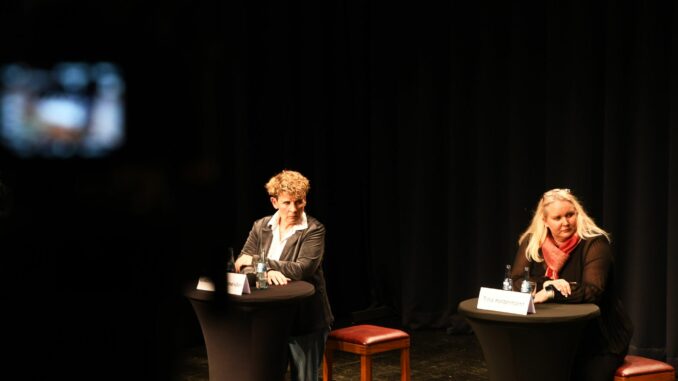 Vorstellungsrunde zur Sylter Bürgermeisterwahl Rund drei Stunden stellen sich die Bürgermeister-Kandidaten auf Sylt den Fragen des Moderators und traten im Quiz gegeneinander an.