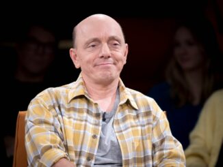 Comedian Hoëcker dankt nach dem Zugunglück den Einsatzkräften. (Archivbild)