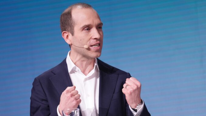 Dennis Thering Thering will Hamburg im Falle eines Wahlsiegs seiner CDU zur waffenfreien Zone machen.