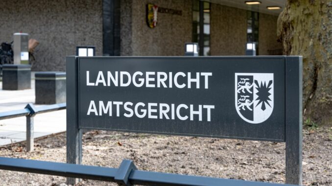 Landgericht Lübeck Das Amtsgericht Eutin, das zum Bezirk des Landgerichts Lübeck gehört, hat einen Polizisten verurteilt. (Symbolbild)