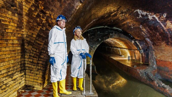 Geschäftsführer von Hamburg Wasser Die beiden Geschäftsführer von Hamburg Wasser haben ihren Rückzug von der Spitze des städtischen Versorgers angekündigt.