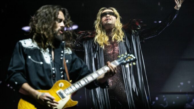 Tom (l) und Bill Kaulitz Die Band Tokio Hotel hat 2022 ihr jüngstes Album herausgebracht (Archivbild).