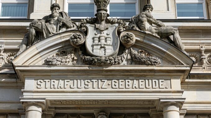 Strafjustizgebäude Zu dem Vorfall kam es Anfang Mai vergangenen Jahres nach einer Ringvorlesung zum Thema «Judenfeindlichkeit». (Symbolbild)