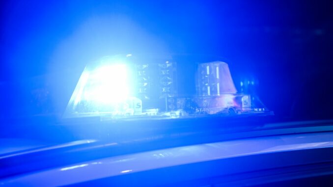 Die Ermittlungen der Polizei dauern an. (Symbolfoto)