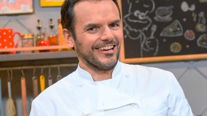 Fernsehkoch Steffen Henssler TV-Koch Steffen Henssler wird bald erstmals in der Sat.1-Show «The Taste» Juror sein.