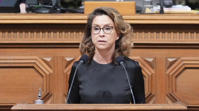 Bürgerschaftspräsidentin Carola Veit Die Präsidentin der Hamburgischen Bürgerschaft, Carola Veit, erhebt schwere Vorwürfe gegen die AfD-Fraktion. (Archivbild)