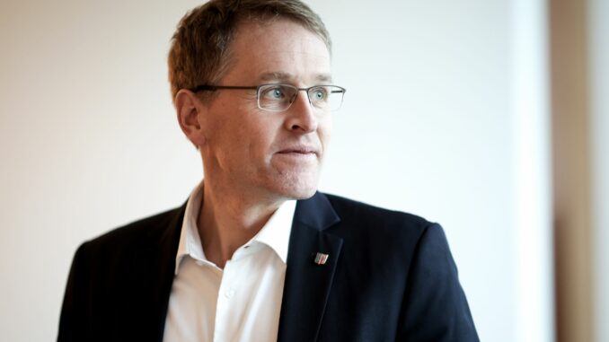 Ministerpräsident Daniel Günther Daniel Günther schlägt vor, «auf jegliche persönlichen Angriffe» zu verzichten. (Archivbild)
