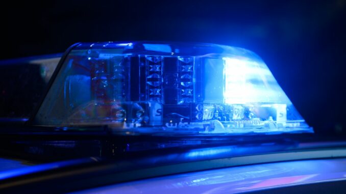 Blaulicht Ein 20-Jähriger soll einen 36-Jährigen in der Hamburger S-Bahn angegriffen haben. (Symbolbild)
