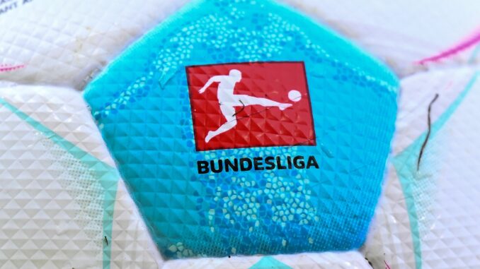 Fußball-Bundesliga Die Deutsche Fußball Liga hat die Spieltage 28 bis 30 zeitgenau angesetzt.