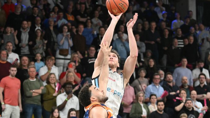 Hamburg Towers - Rostock Seawolves Brae Ivey trifft kurz vor dem Ende zum Sieg der Hamburg Towers gegen die Rostock Seawolves.
