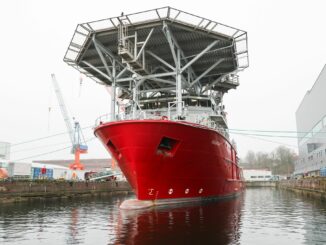 Ursprünglich hatte das Spezialschiff den Angaben zufolge wegen eines Motorschadens eines Beibootes in der Neustädter Bucht Alarm geschlagen. (Symbolfoto)