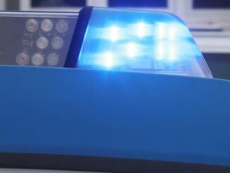 Ein 33-Jähriger wurde lebensgefährlich verletzt. (Symbolbild)