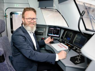Von dem Infrastruktur-Paket soll nach Ansicht von Verkehrsminister Claus Ruhe Madsen (CDU) auch die Bahn profitieren. (Archivbild)