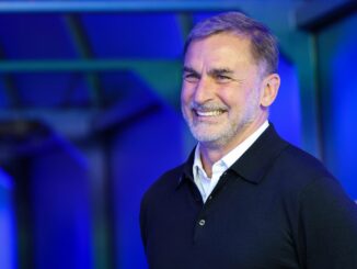 HSV-Boss Stefan Kuntz glaubt weiter an den Aufstieg.