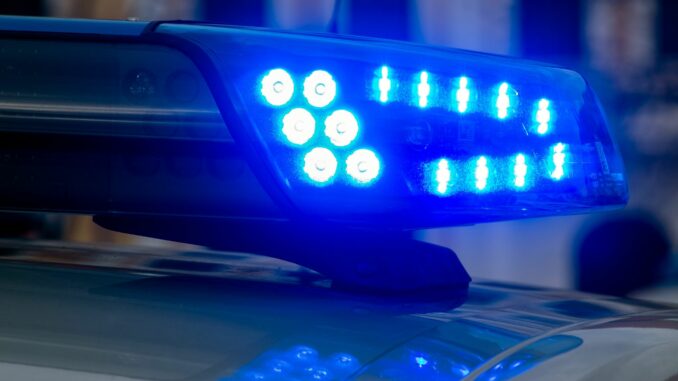 Illustration - Polizei Wieder wird ein Messer im Streit eingesetzt. (Symbolbild)