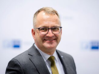 IHK-Präsident Hagen Goldbeck legt seine Ämter nieder. (Archivbild)