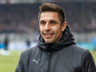 Bleibt an der Förde: Holstein Kiels Trainer Marcel Rapp.
