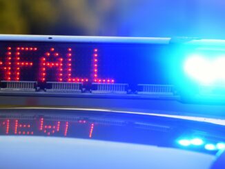 Bei einem Unfall wurde eine Radfahrerin lebensgefährlich verletzt (Symbolbild)