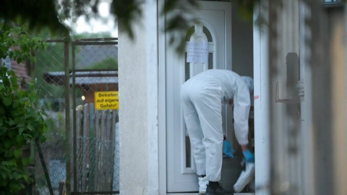 Frauenleiche auf Fehmarn entdeckt Die Ermittler suchen weiter nach Hinweisen.