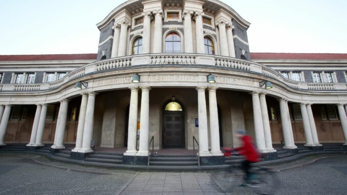 Universität Hamburg Die Universität prüft im Einzelfall individuelle Lösungen für Wissenschaftler. (Archivbild)