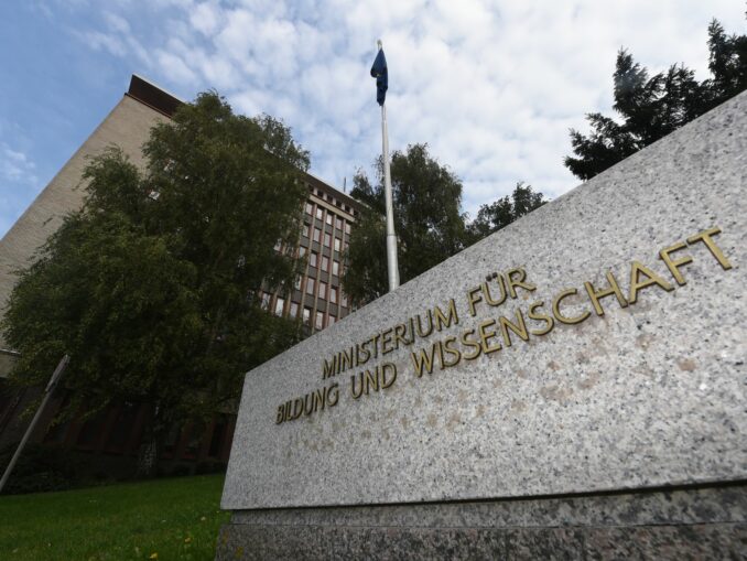 Dorit Stenke wird neue Bildungsministerin.