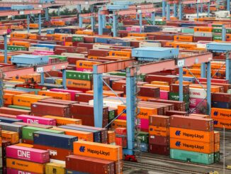 Die HHLA betreibt das Containerterminal Altenwerder in Hamburg. (Archivbild)