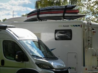 Wohnmobile, hier auf einem Campingplatz in Sachsen-Anhalt, werden zunehmend beliebter. (Archivbild)