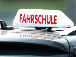 666 Mal verfiel in Hamburg im vergangenen Jahr eine bestandene theoretische Führerscheinprüfung, weil die praktische nicht fristgerecht abgelegt wurde. (Symbolbild)