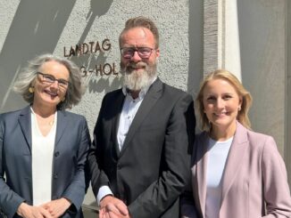 Susanne Henckel (links) ins neue Verkehrsstaatssekretärin in Schleswig-Holstein.
