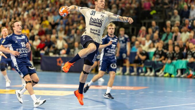 Emil Jakobsen von der SG Flensburg-Handewitt Die SG Flensburg-Handewitt und Emil Jakobsen mussten in Wetzlar antreten.